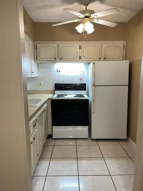 For Rent: $1,300 (1 beds, 1 baths, 615 Square Feet)