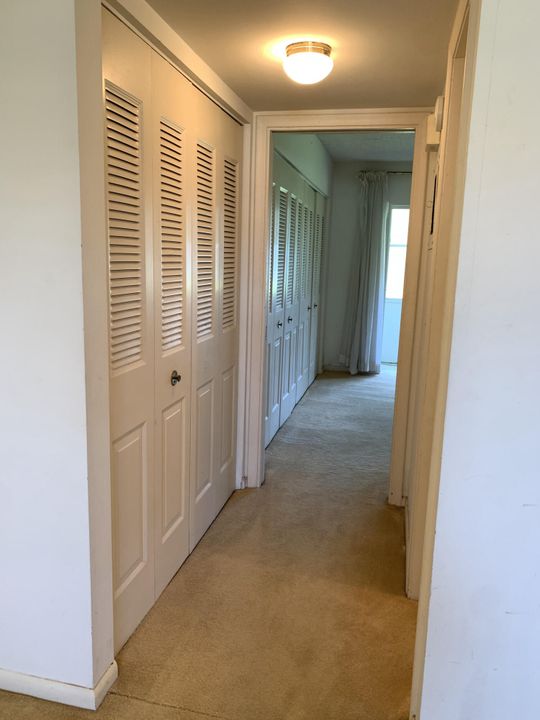 Active With Contract: $70,000 (1 beds, 2 baths, 646 Square Feet)