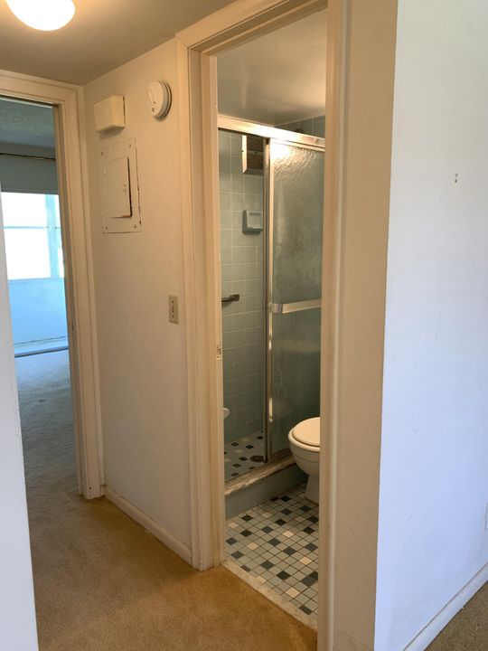 Active With Contract: $70,000 (1 beds, 2 baths, 646 Square Feet)