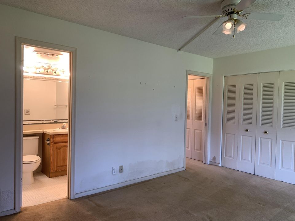 Active With Contract: $70,000 (1 beds, 2 baths, 646 Square Feet)