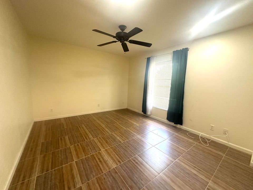 For Rent: $5,500 (5 beds, 2 baths, 2337 Square Feet)