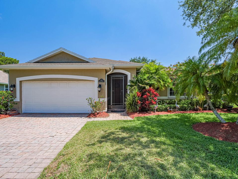 For Sale: $495,000 (3 beds, 2 baths, 1973 Square Feet)