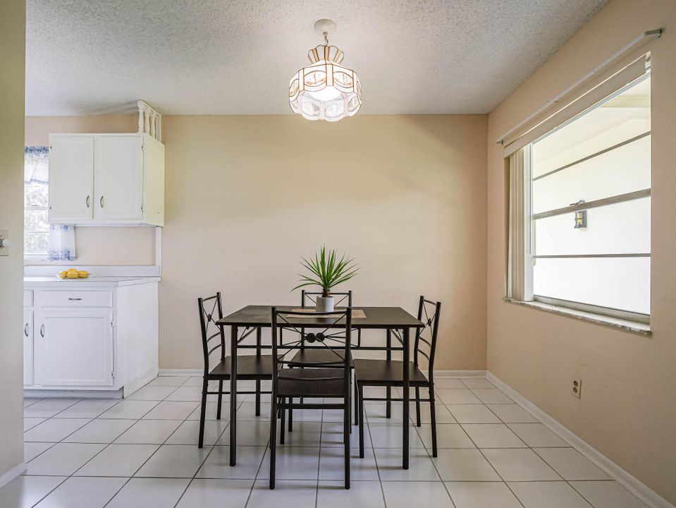 Active With Contract: $115,000 (1 beds, 1 baths, 750 Square Feet)