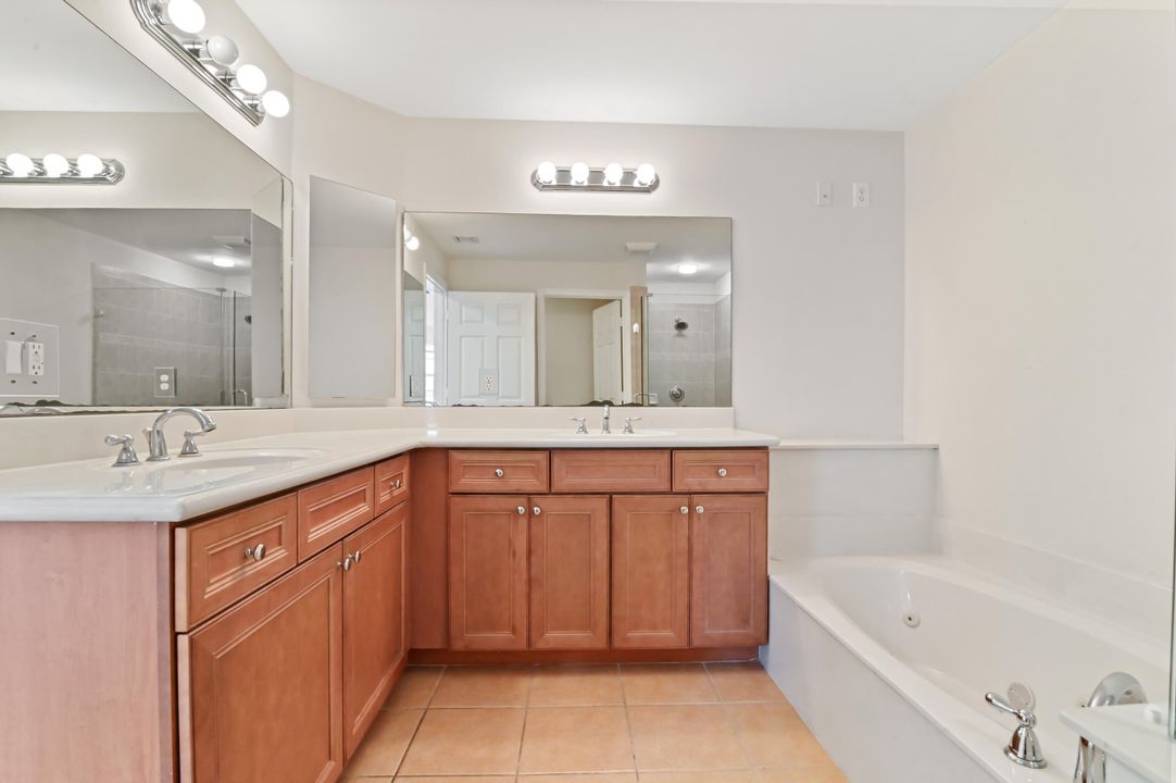 Active With Contract: $3,500 (3 beds, 3 baths, 2018 Square Feet)