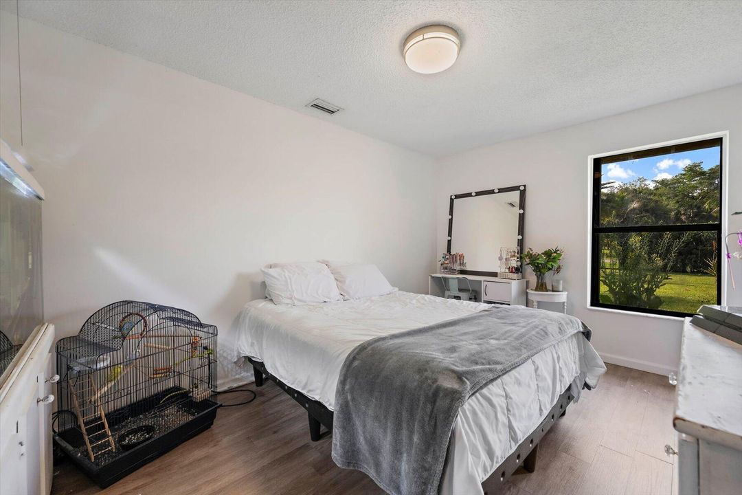 For Sale: $725,000 (3 beds, 2 baths, 1441 Square Feet)