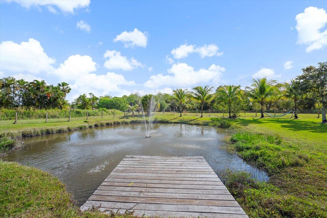 For Sale: $725,000 (3 beds, 2 baths, 1441 Square Feet)