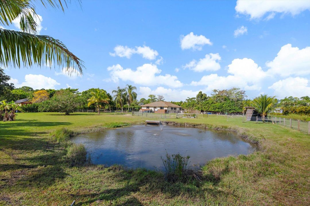 For Sale: $725,000 (3 beds, 2 baths, 1441 Square Feet)