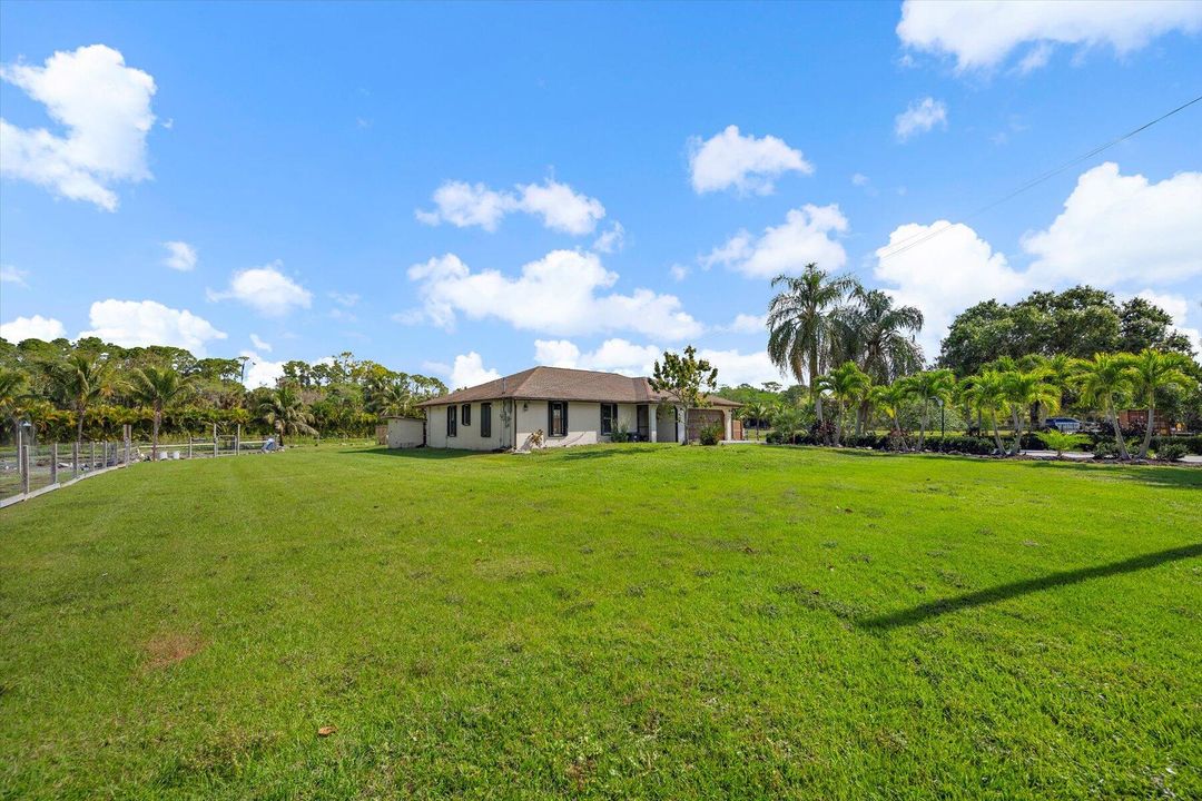 For Sale: $725,000 (3 beds, 2 baths, 1441 Square Feet)