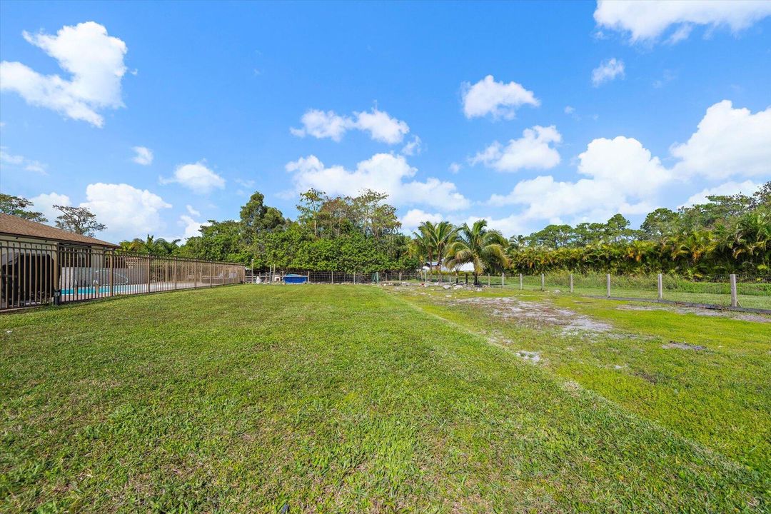 For Sale: $725,000 (3 beds, 2 baths, 1441 Square Feet)