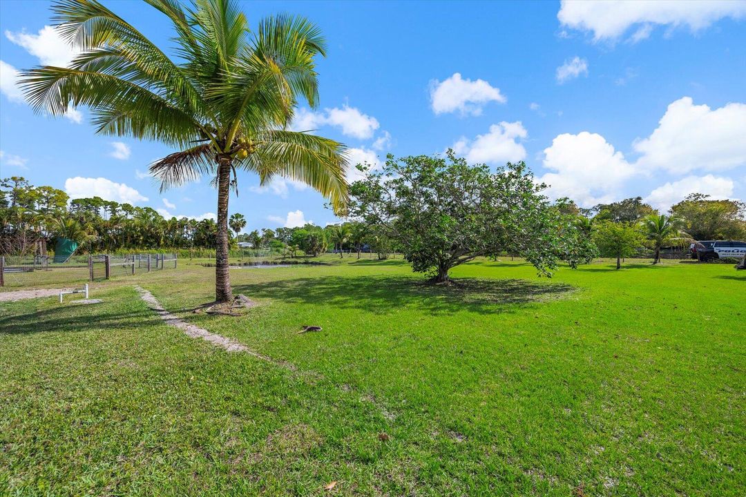 For Sale: $725,000 (3 beds, 2 baths, 1441 Square Feet)