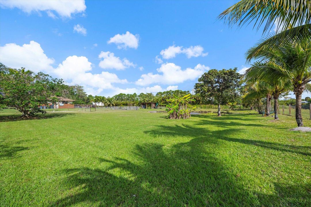 For Sale: $725,000 (3 beds, 2 baths, 1441 Square Feet)