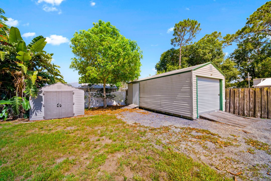 Active With Contract: $339,900 (3 beds, 2 baths, 1334 Square Feet)