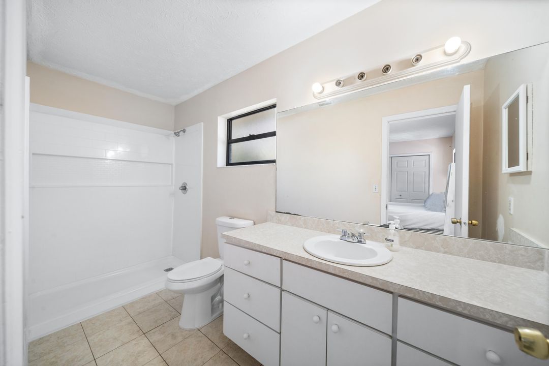 Active With Contract: $339,900 (3 beds, 2 baths, 1334 Square Feet)