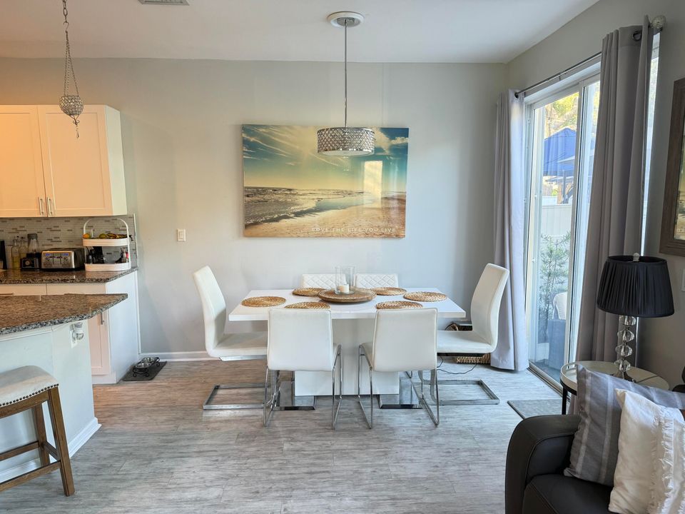 For Sale: $464,000 (3 beds, 2 baths, 1428 Square Feet)