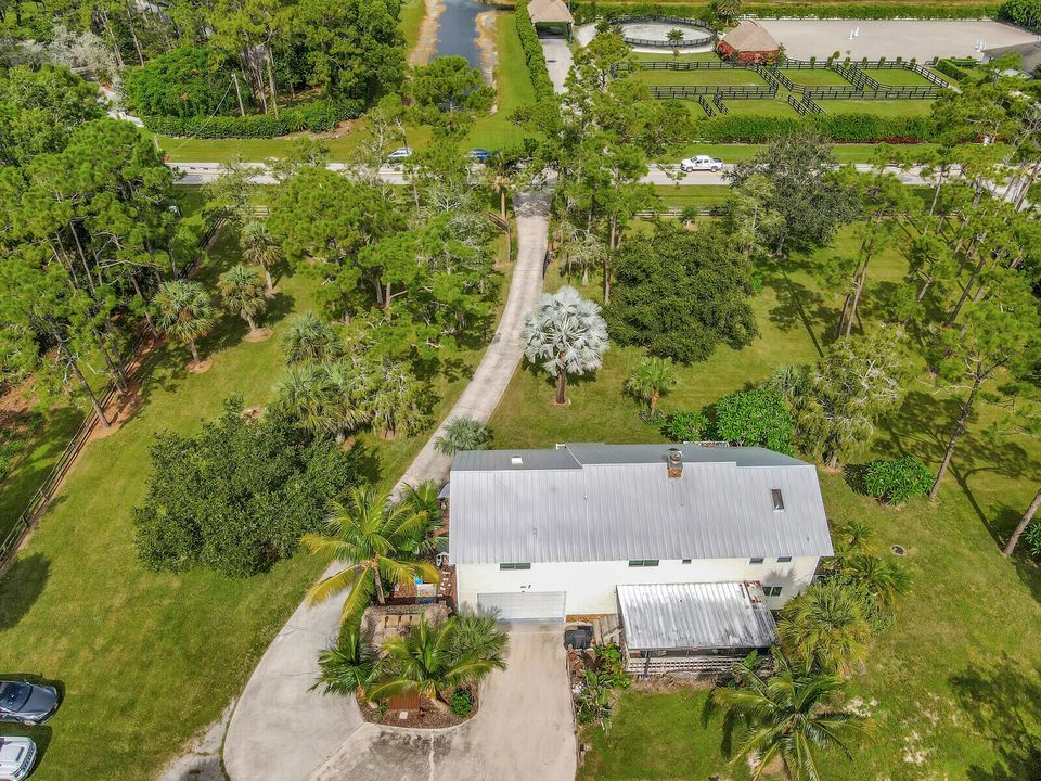 For Sale: $1,800,000 (3 beds, 3 baths, 2715 Square Feet)