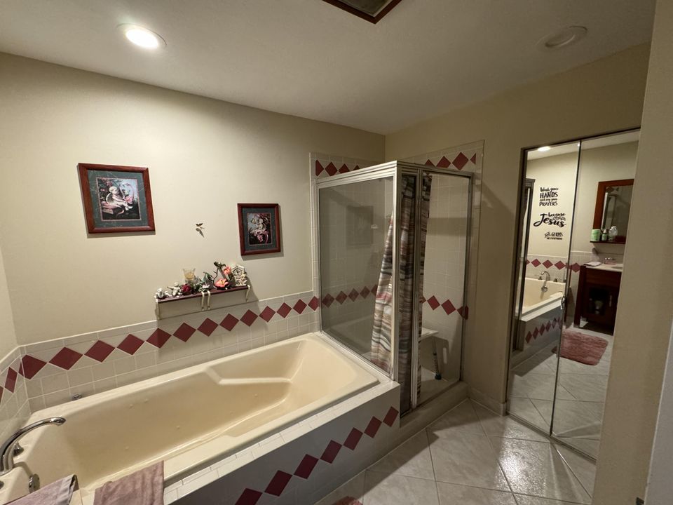 待售: $549,000 (2 贝兹, 2 浴室, 1369 平方英尺)