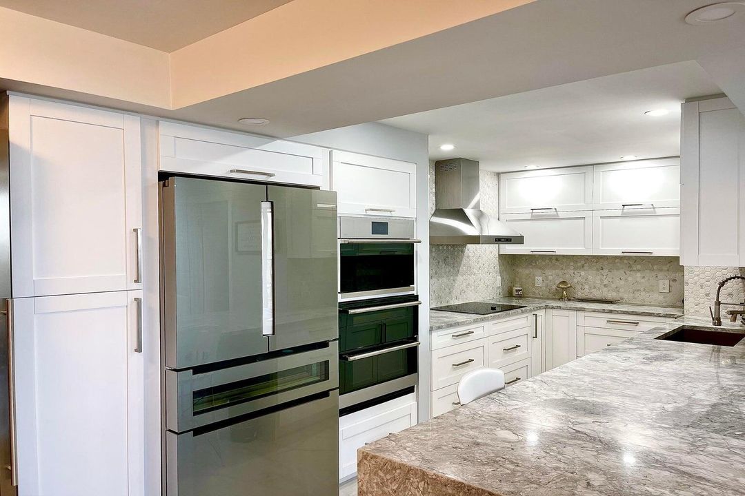 Active With Contract: $3,500 (2 beds, 2 baths, 1170 Square Feet)