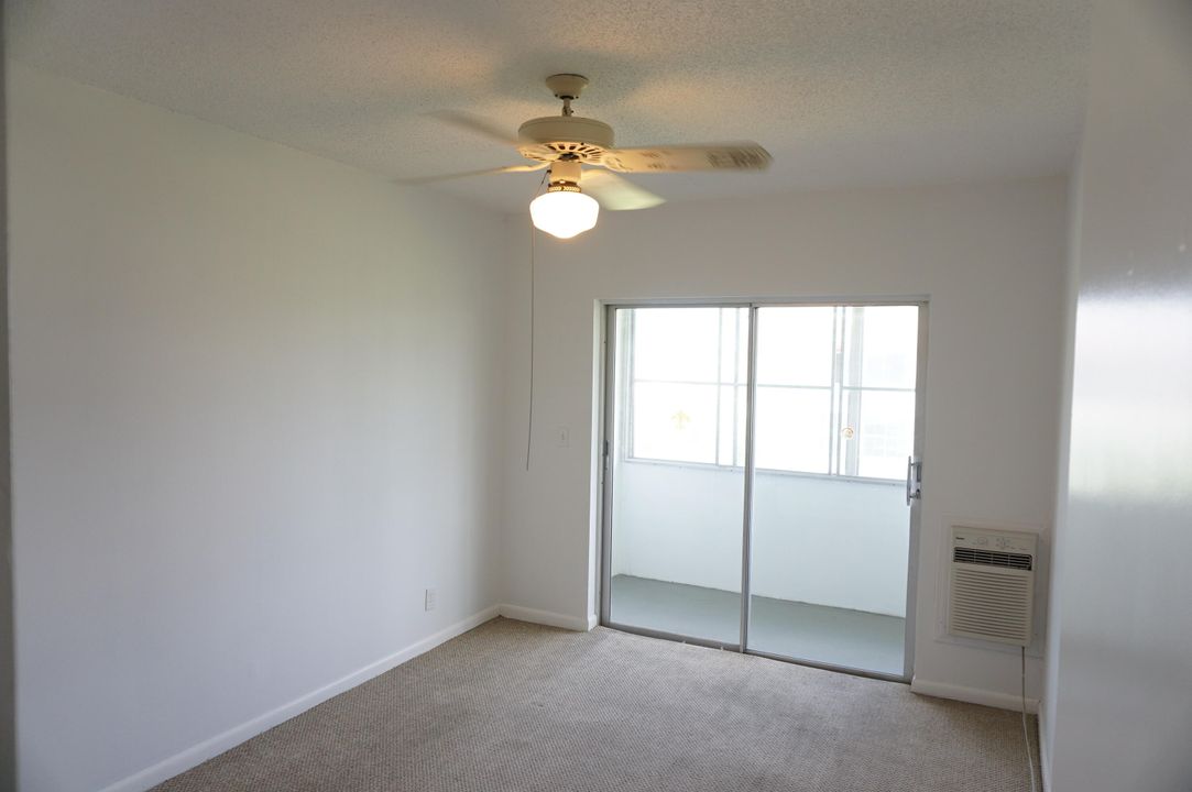 For Sale: $119,000 (2 beds, 1 baths, 819 Square Feet)