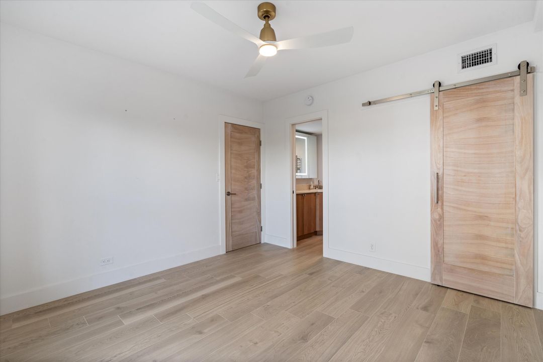 For Sale: $599,000 (2 beds, 2 baths, 1000 Square Feet)