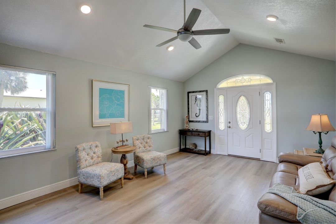 Active With Contract: $1,390,000 (3 beds, 3 baths, 3076 Square Feet)