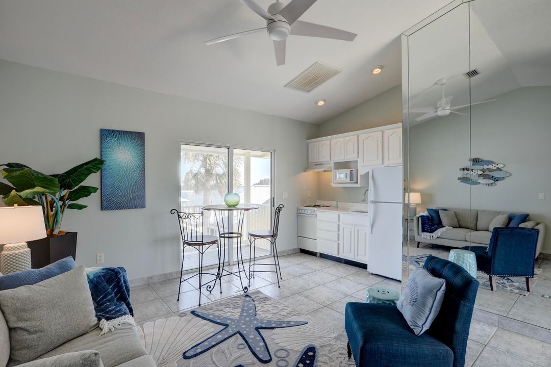 Active With Contract: $1,390,000 (3 beds, 3 baths, 3076 Square Feet)