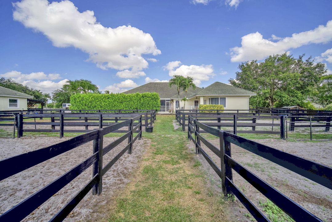 For Sale: $3,355,000 (5 beds, 3 baths, 4489 Square Feet)