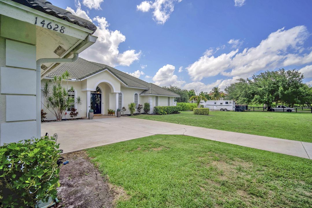 For Sale: $3,355,000 (5 beds, 3 baths, 4489 Square Feet)