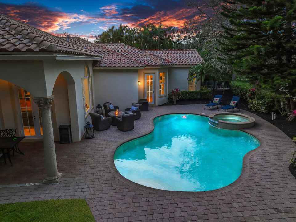 For Sale: $2,500,000 (5 beds, 4 baths, 4312 Square Feet)