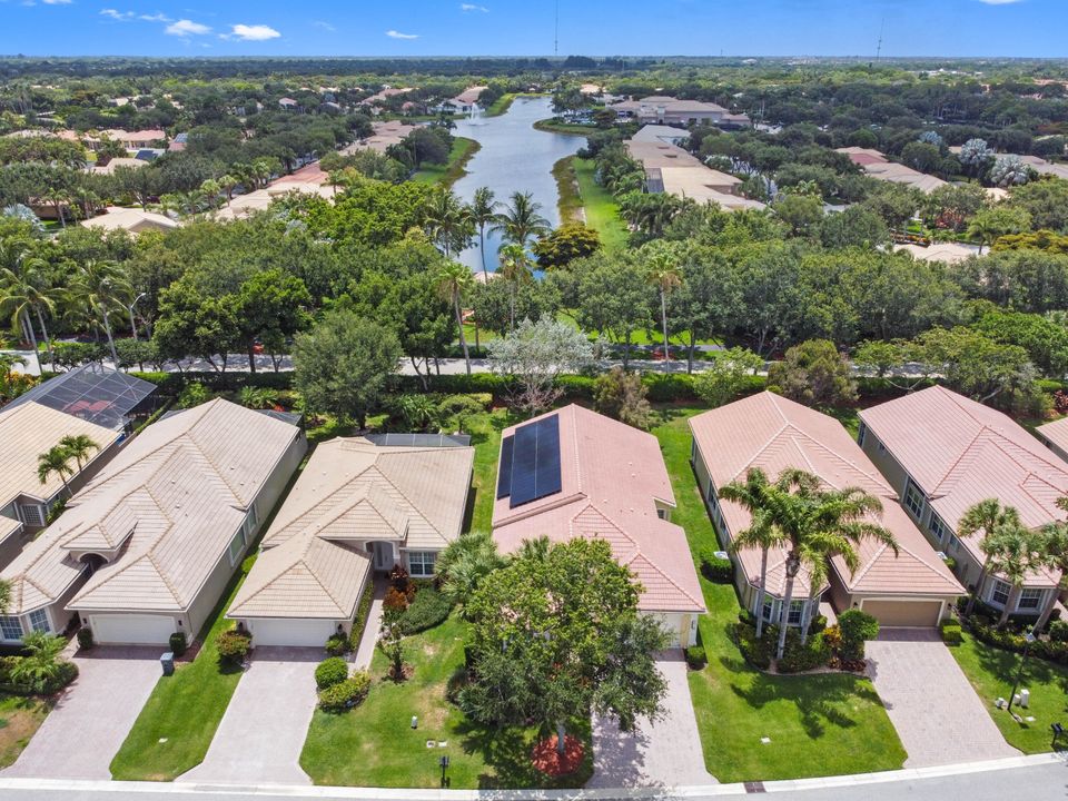 For Sale: $875,000 (3 beds, 2 baths, 2297 Square Feet)