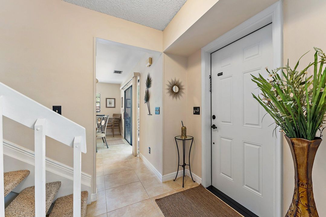 For Sale: $460,000 (2 beds, 3 baths, 1532 Square Feet)