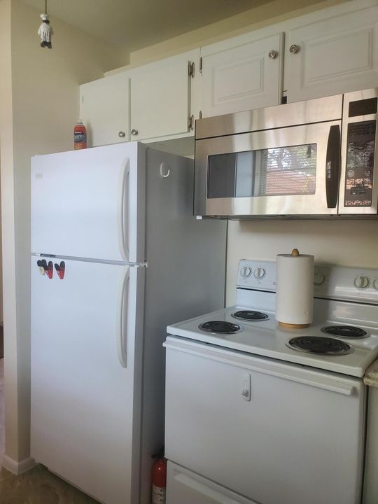 For Rent: $1,475 (1 beds, 1 baths, 814 Square Feet)
