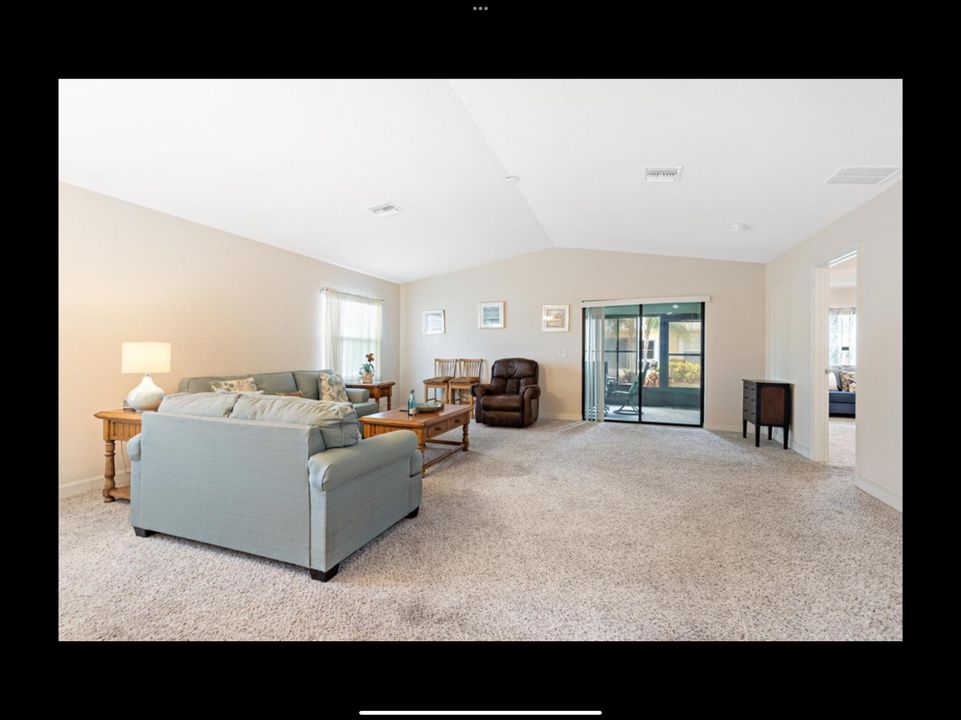 Active With Contract: $195,000 (2 beds, 2 baths, 1451 Square Feet)