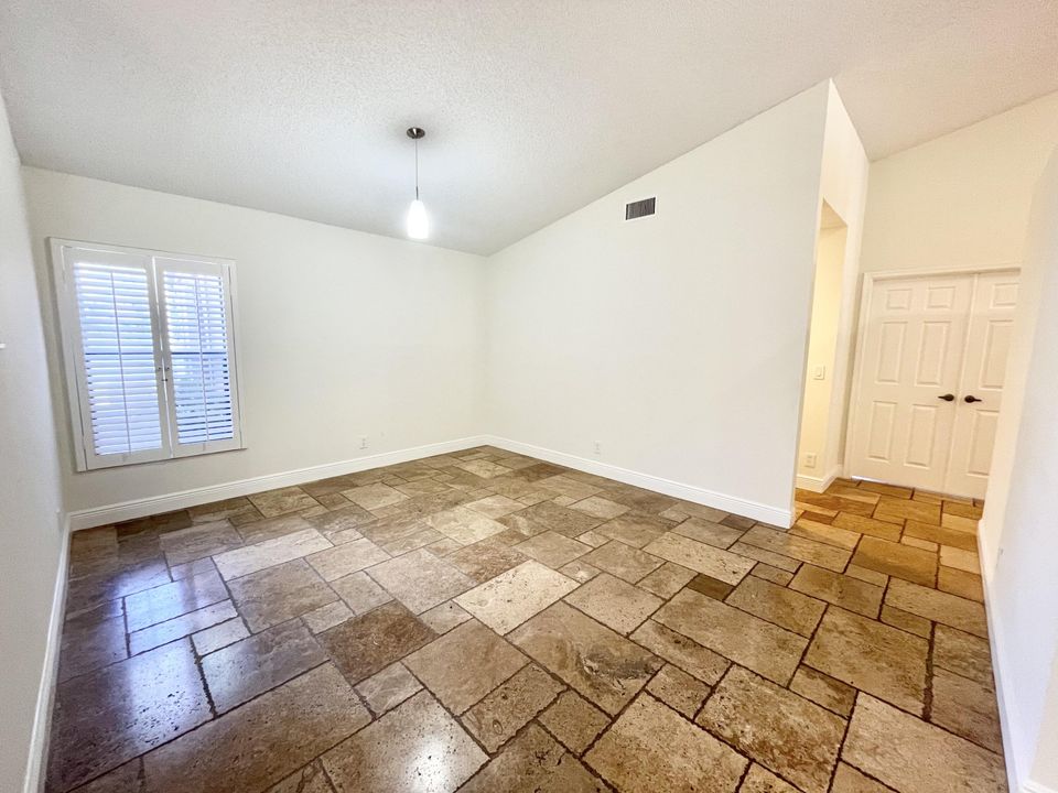 Active With Contract: $5,200 (4 beds, 2 baths, 2285 Square Feet)