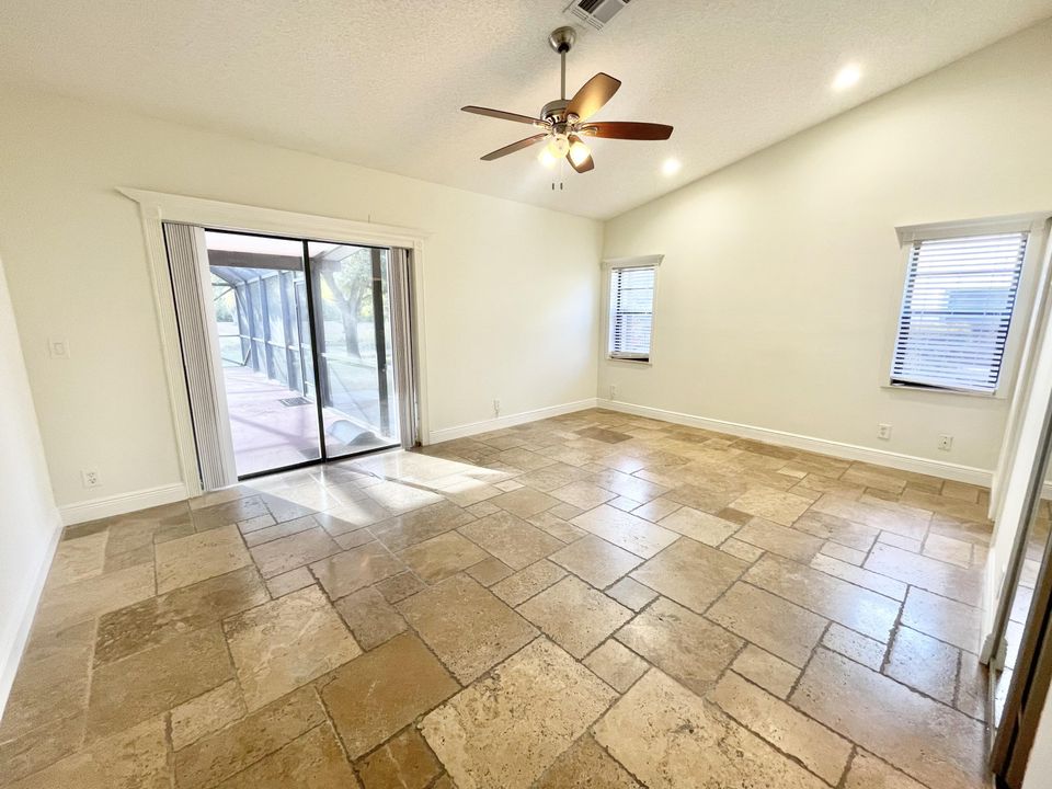 Active With Contract: $5,200 (4 beds, 2 baths, 2285 Square Feet)