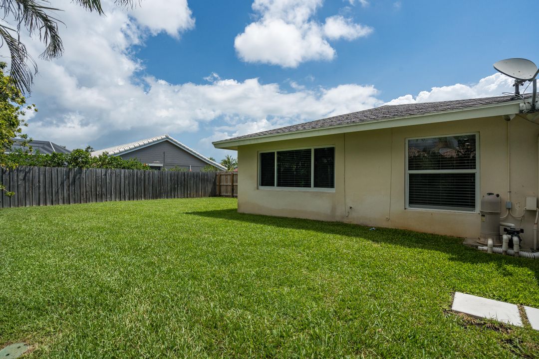 For Sale: $1,150,000 (3 beds, 2 baths, 1936 Square Feet)