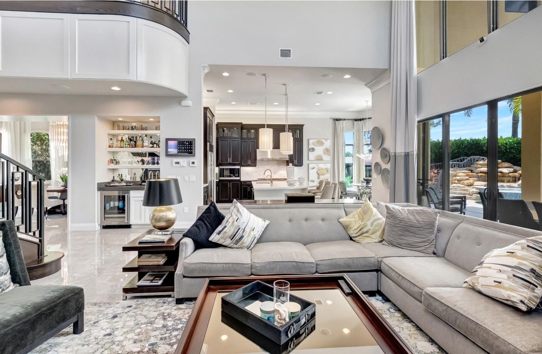 Active With Contract: $2,595,000 (5 beds, 5 baths, 3932 Square Feet)