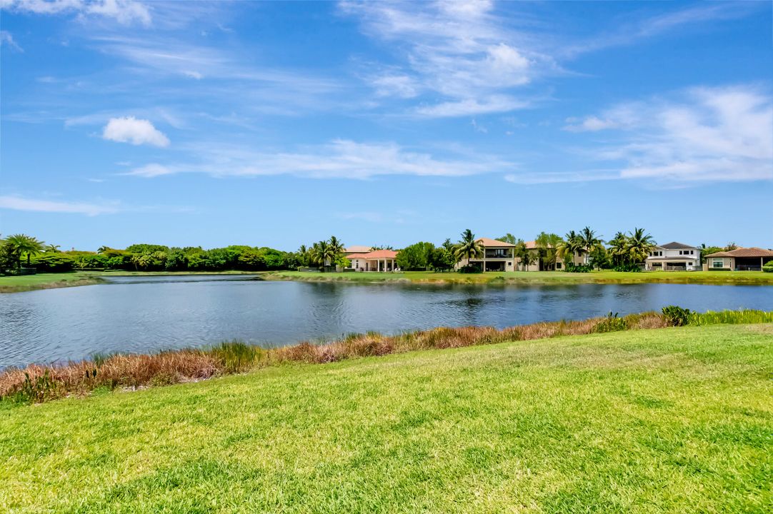 Active With Contract: $2,595,000 (5 beds, 5 baths, 3932 Square Feet)