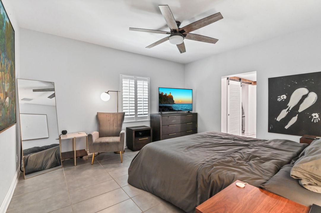 For Sale: $795,000 (2 beds, 2 baths, 1341 Square Feet)