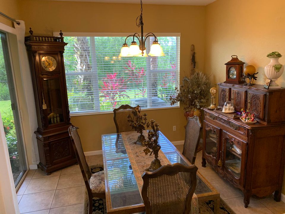 For Sale: $399,900 (3 beds, 2 baths, 2164 Square Feet)