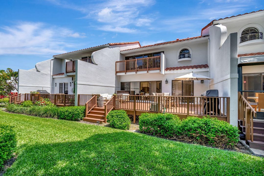 For Sale: $1,400,000 (3 beds, 2 baths, 2265 Square Feet)