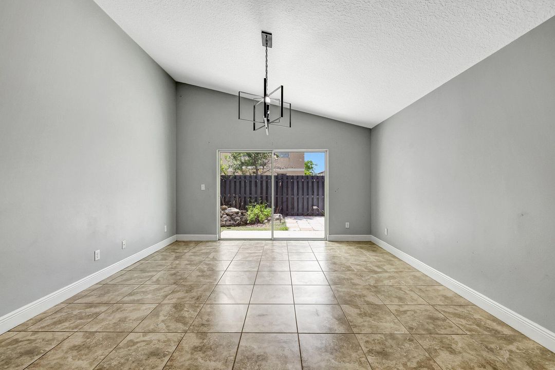 Active With Contract: $339,900 (4 beds, 2 baths, 1774 Square Feet)