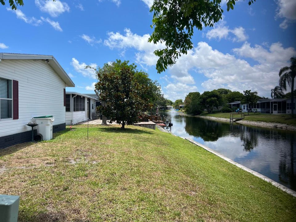 Active With Contract: $199,000 (2 beds, 2 baths, 1840 Square Feet)