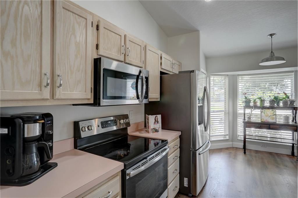 For Sale: $369,900 (3 beds, 2 baths, 1543 Square Feet)