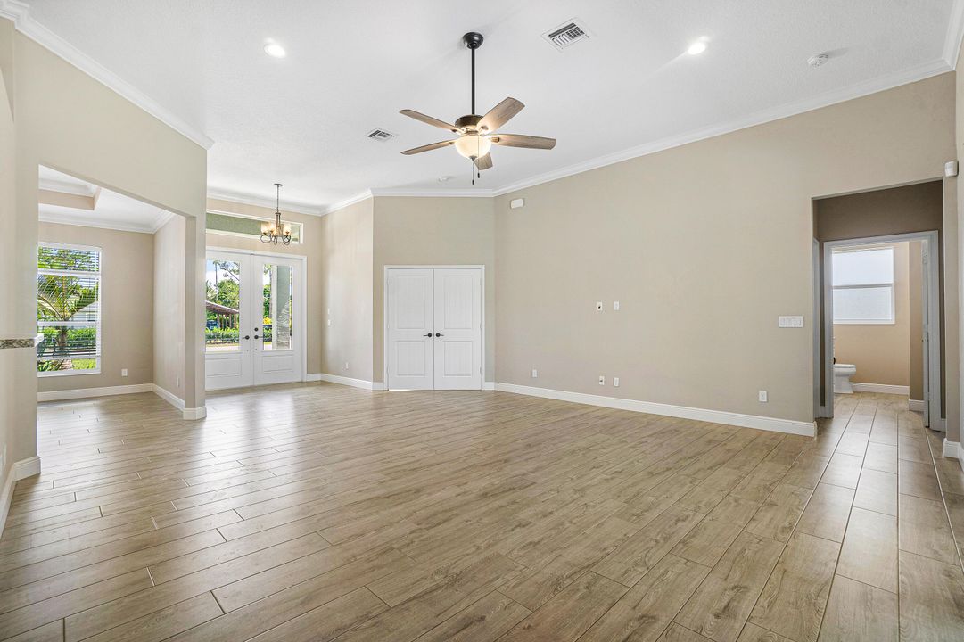 Active With Contract: $699,000 (4 beds, 2 baths, 2121 Square Feet)