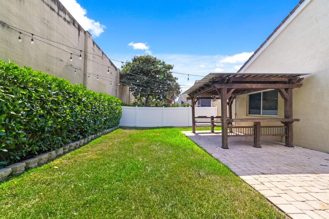 Active With Contract: $500,000 (3 beds, 2 baths, 1507 Square Feet)