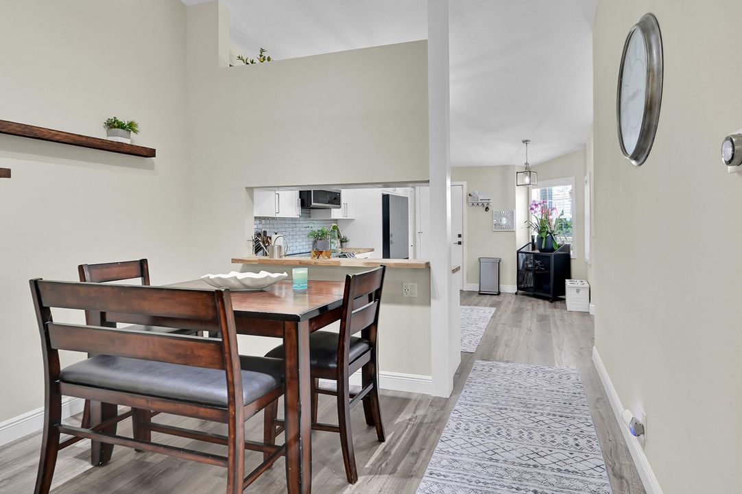 Active With Contract: $384,900 (2 beds, 2 baths, 1175 Square Feet)