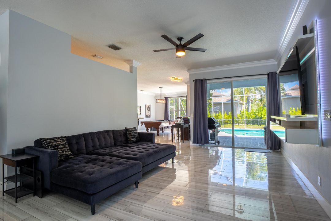 For Sale: $759,000 (4 beds, 2 baths, 2142 Square Feet)