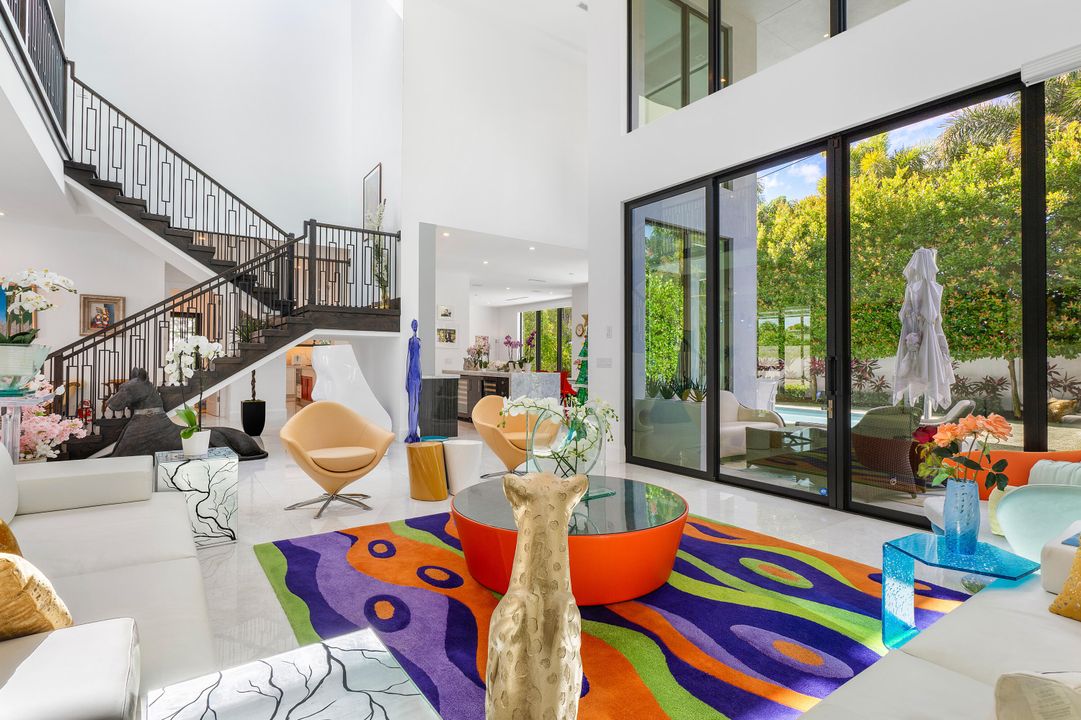For Sale: $4,995,000 (5 beds, 5 baths, 4731 Square Feet)