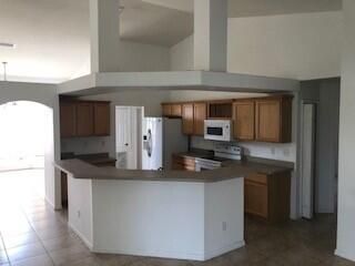 Active With Contract: $2,599 (3 beds, 2 baths, 2053 Square Feet)