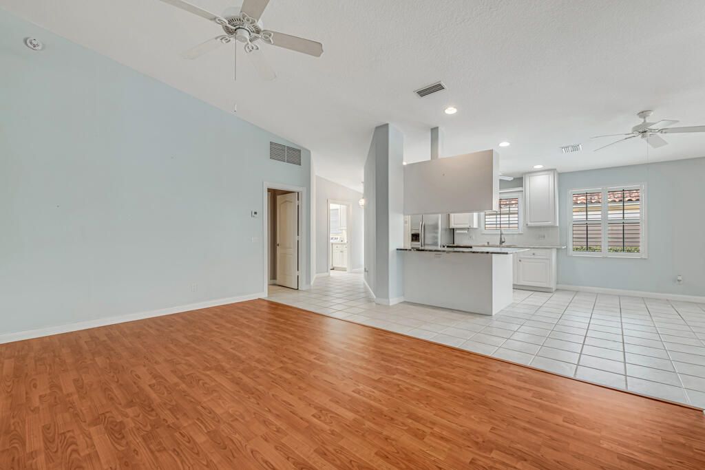 For Sale: $464,900 (2 beds, 2 baths, 1680 Square Feet)